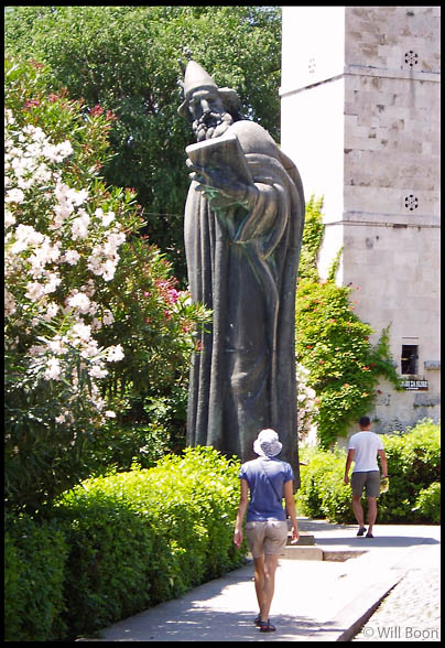 Ivan Mestrovic statue, Split